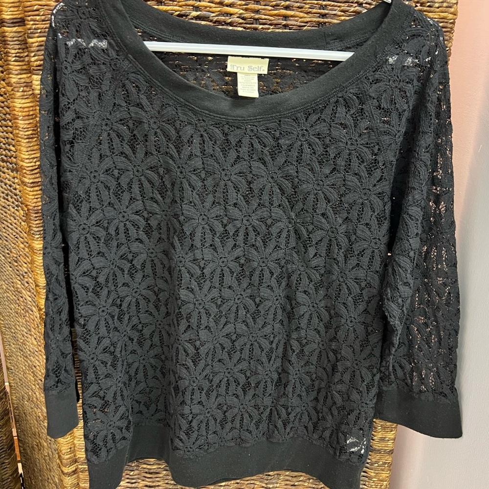 Tru Self, Black Lace flower , Size:XLarge,‎ Pre-Owned good condition